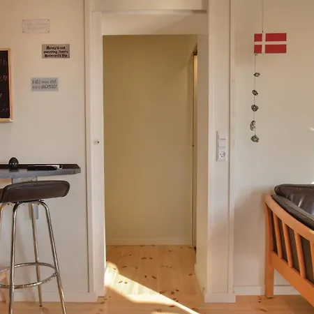 Three-bedroom In Apartamento